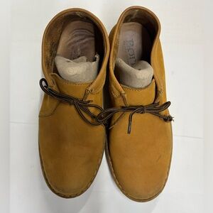 Born Moccasin style Shoes 10 42 Tan Brown